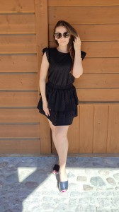 Czarna bawełniana bluzka ażurowa.jpg