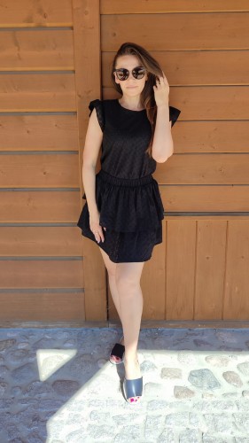 Czarna bawełniana bluzka ażurowa.jpg