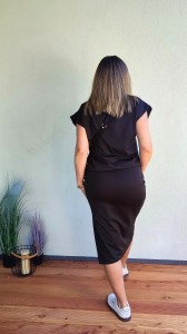 Spódnica dzianinowa midi z rozcięciem czekoladowa