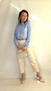 Koszula Damska z ozdobnym kołnierzykiem na guziki błękitna